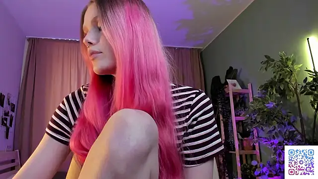 Gretchen Mol online show from 27, 2, 2026