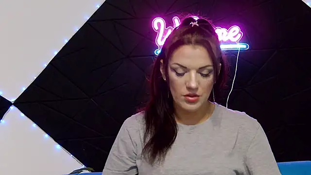 Snapshot of LissaAnn chatting on 12, 2, 2026 LissaAnn online show from 12, 2, 2026