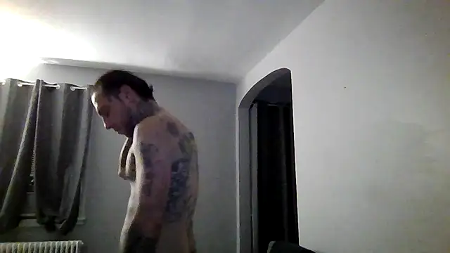 cruz815 online show from 1, 12, 2025