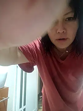 KellyPerlaxxx online show from 7, 2, 2026