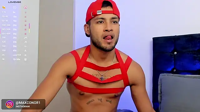 Snapshot of Max_Conor1 chatting on 22, 10, 2025 Max Conor1 online show from 22, 10, 2025