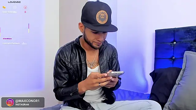 Snapshot of Max_Conor1 chatting on 24, 10, 2025 Max Conor1 online show from 24, 10, 2025