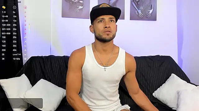 Snapshot of Max_Conor1 chatting on 5, 11, 2025 Max Conor1 online show from 5, 11, 2025