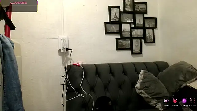 Snapshot of MirandaLatinaLovely chatting on 25, 11, 2025 MirandaLatinaLovely online show from 25, 11, 2025