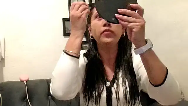 Snapshot of MirandaLatinaLovely chatting on 13, 1, 2026 MirandaLatinaLovely online show from 13, 1, 2026