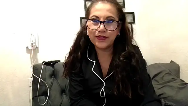 Snapshot of MirandaLatinaLovely chatting on 16, 1, 2026 MirandaLatinaLovely online show from 16, 1, 2026