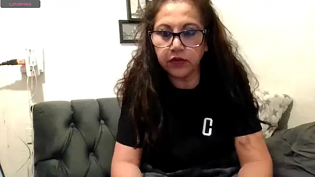 Snapshot of MirandaLatinaLovely chatting on 19, 1, 2026 MirandaLatinaLovely online show from 19, 1, 2026