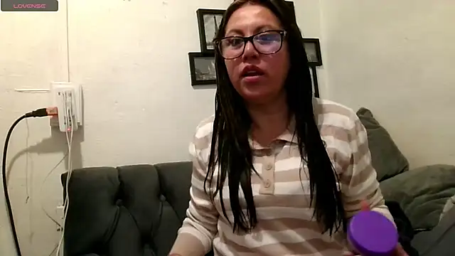 Snapshot of MirandaLatinaLovely chatting on 11, 2, 2026 MirandaLatinaLovely online show from 11, 2, 2026