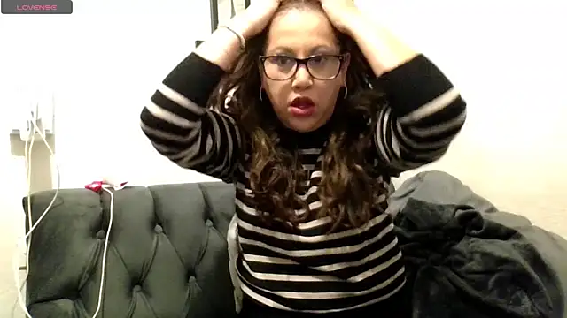 Snapshot of MirandaLatinaLovely chatting on 12, 2, 2026 MirandaLatinaLovely online show from 12, 2, 2026