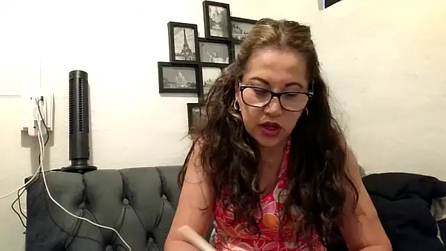 Snapshot of MirandaLatinaLovely chatting on 19, 2, 2026 MirandaLatinaLovely online show from 19, 2, 2026
