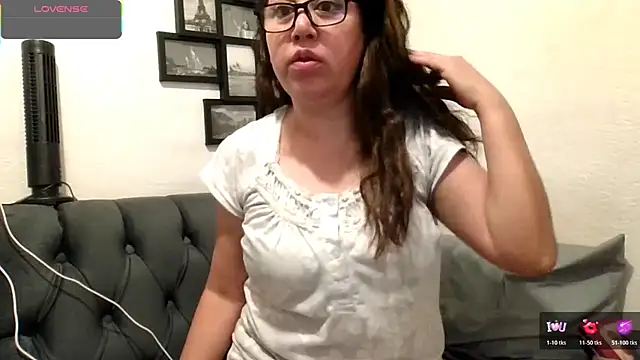 Snapshot of MirandaLatinaLovely chatting on 13, 3, 2026 MirandaLatinaLovely online show from 13, 3, 2026