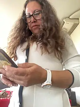 Snapshot of MirandaLatinaLovely chatting on 20, 3, 2026 MirandaLatinaLovely online show from 20, 3, 2026