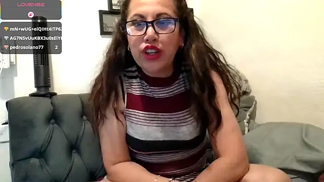 Snapshot of MirandaLatinaLovely chatting on 22, 3, 2026 MirandaLatinaLovely online show from 22, 3, 2026