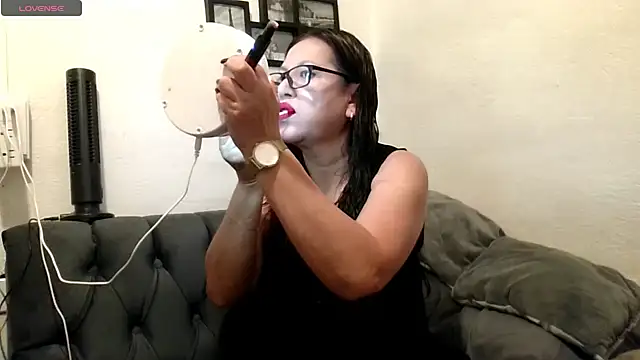 Snapshot of MirandaLatinaLovely chatting on 25, 4, 2026 MirandaLatinaLovely online show from 25, 4, 2026