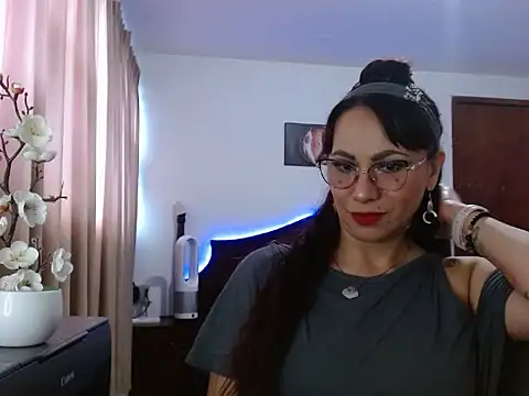Snapshot of AloLovely_ chatting on 31, 3, 2026 AloLovely online show from 31, 3, 2026