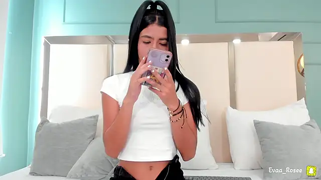 Snapshot of eva_roseee chatting on 23, 9, 2025 eva roseee online show from 23, 9, 2025