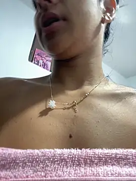 Snapshot of eva_roseee chatting on 7, 10, 2025 eva roseee online show from 7, 10, 2025