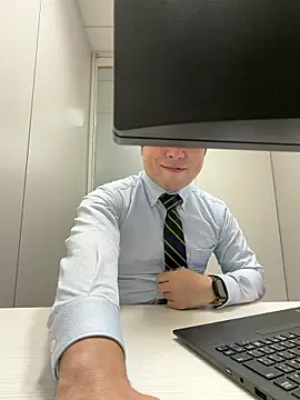 Snapshot of Nobu_469 chatting on 6, 11, 2025 Nobu 469 online show from 6, 11, 2025