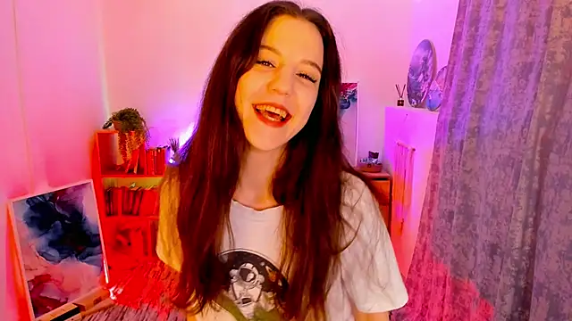 Snapshot of MilaStoyne chatting on 11, 3, 2025 MilaStoyne online show from 11, 3, 2025