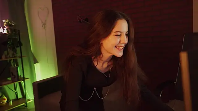 Snapshot of MilaStoyne chatting on 12, 3, 2025 MilaStoyne online show from 12, 3, 2025