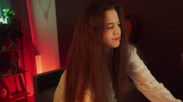 Snapshot of MilaStoyne chatting on 13, 3, 2025 MilaStoyne online show from 13, 3, 2025