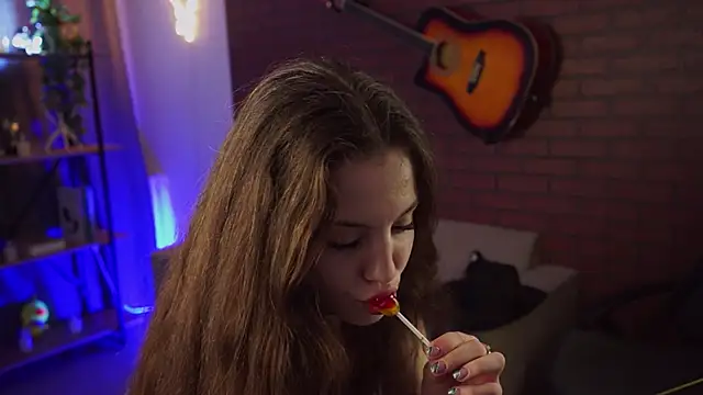 Snapshot of MilaStoyne chatting on 20, 3, 2025 MilaStoyne online show from 20, 3, 2025