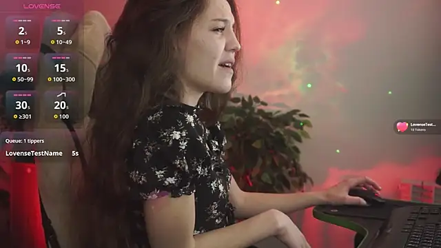 Snapshot of MilaStoyne chatting on 22, 10, 2025 MilaStoyne online show from 22, 10, 2025