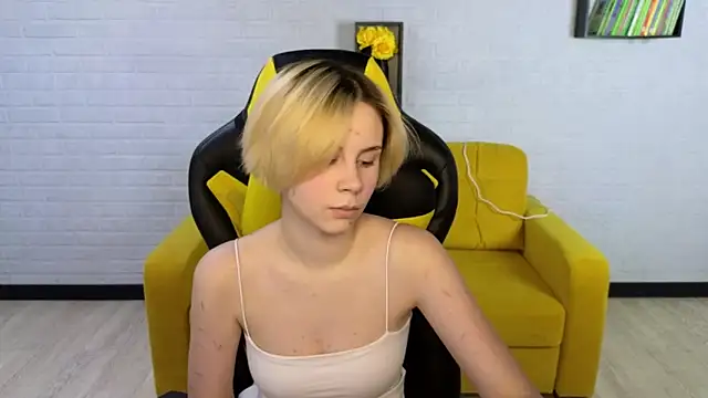 Snapshot of BettyCarter07 chatting on 5, 2, 2025 BettyCarter07 online show from 5, 2, 2025