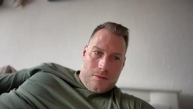 Christian87xxx online show from 28, 3, 2026