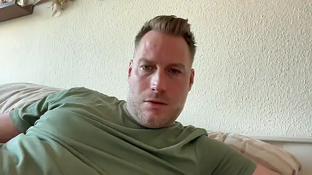 Christian87xxx online show from 25, 4, 2026