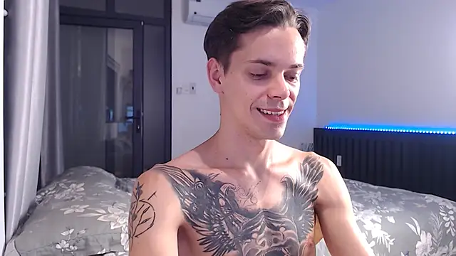 Snapshot of William_Henry_ chatting on 6, 10, 2025 William Henry online show from 6, 10, 2025