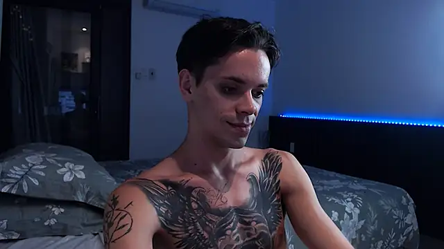 Snapshot of William_Henry_ chatting on 7, 10, 2025 William Henry online show from 7, 10, 2025