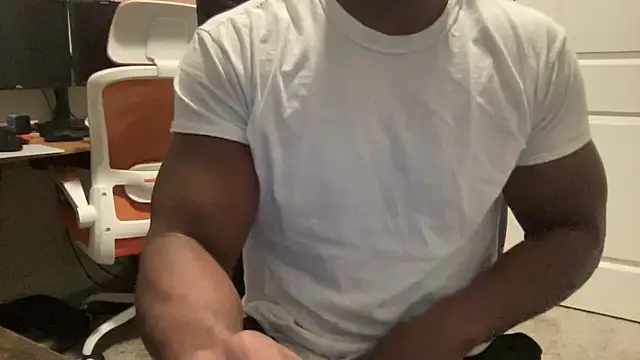 Snapshot of BodyandBBC chatting on 19, 11, 2025 BodyandBBC online show from 19, 11, 2025