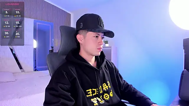 Snapshot of marcuscollins1_ chatting on 16, 12, 2025 marcuscollins1 online show from 16, 12, 2025