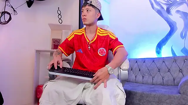 Snapshot of marcuscollins1_ chatting on 17, 6, 2026 marcuscollins1 online show from 17, 6, 2026
