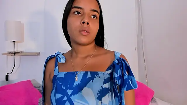 Roxy Stonee online show from 7, 1, 2026