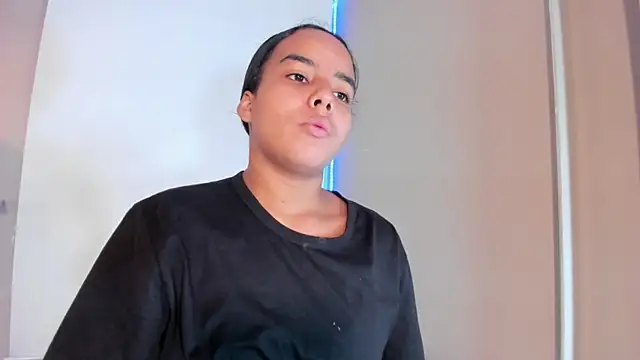 Snapshot of Roxy_Stonee chatting on 27, 6, 2026 Roxy Stonee online show from 27, 6, 2026