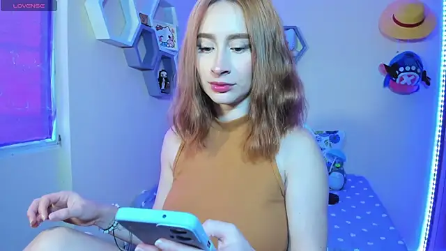 Snapshot of chloe_rockss_ chatting on 13, 2, 2025 chloe rockss online show from 13, 2, 2025