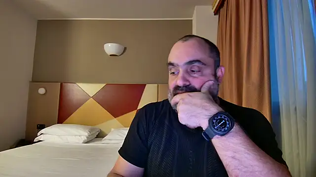 fuocovivo4 online show from 13, 2, 2025