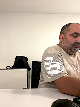 fuocovivo4 online show from 12, 9, 2025