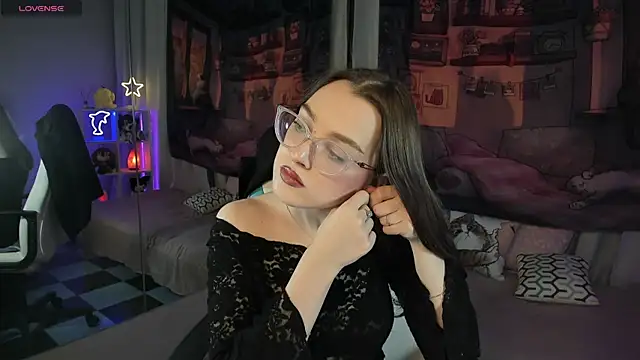 kaisajenner online show from 4, 3, 2025