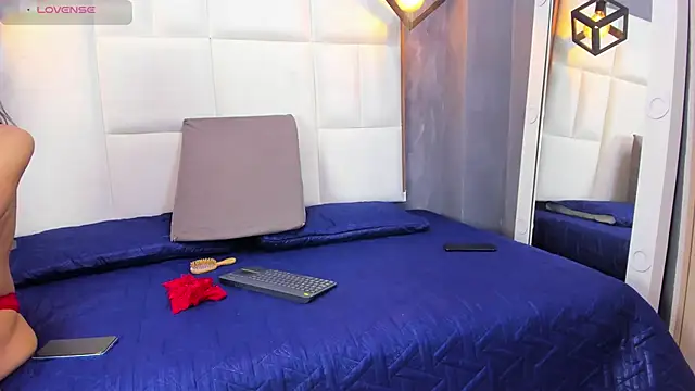 Snapshot of Arah_issaa chatting on 3, 11, 2025 Arah issaa online show from 3, 11, 2025