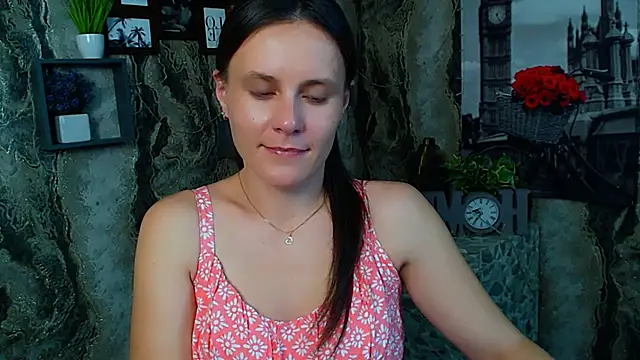 Snapshot of ValeriaHeart_ chatting on 24, 11, 2025 ValeriaHeart online show from 24, 11, 2025