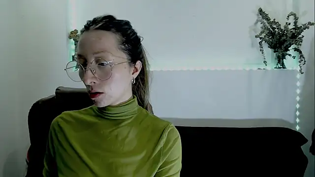 Snapshot of Carlin_Diaz chatting on 11, 11, 2025 Carlin Diaz online show from 11, 11, 2025