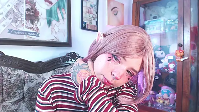 Snapshot of AriYokai chatting on 16, 10, 2025 AriYokai online show from 16, 10, 2025