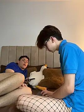 Snapshot of jacob_and_sam chatting on 2, 11, 2025 jacob and sam online show from 2, 11, 2025