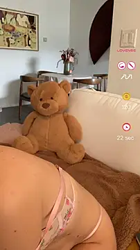 Snapshot of rileylovesyou chatting on 14, 3, 2025 rileylovesyou online show from 14, 3, 2025