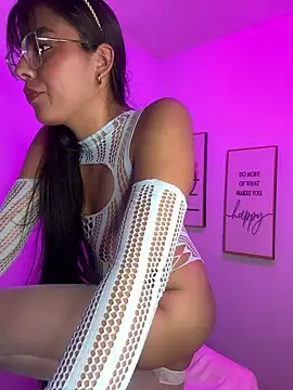 Snapshot of megan_cl chatting on 19, 2, 2025 megan cl online show from 19, 2, 2025