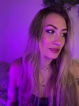 Snapshot of Lally_Valencia__ chatting on 10, 3, 2025 Lally Valencia online show from 10, 3, 2025