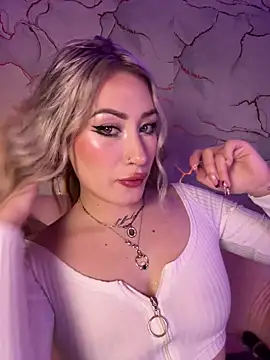 Snapshot of Lally_Valencia__ chatting on 15, 12, 2025 Lally Valencia online show from 15, 12, 2025